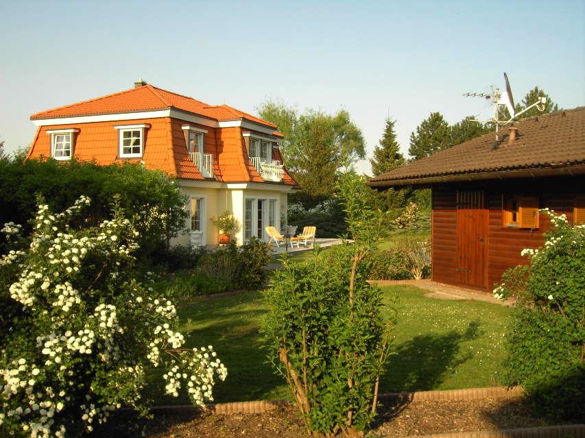 Landhaus : mit Garten, Gartenhaus und Pool